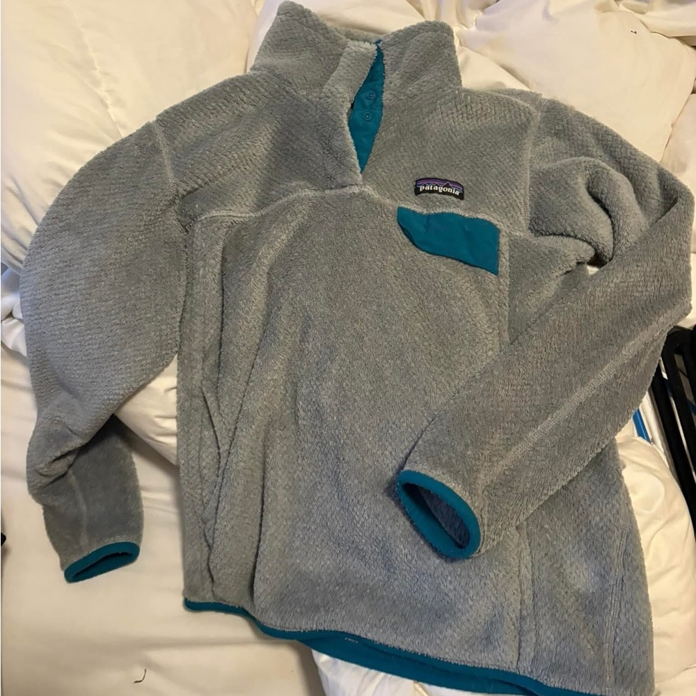 Patagonia Gray and Teal Teddy Jacket
